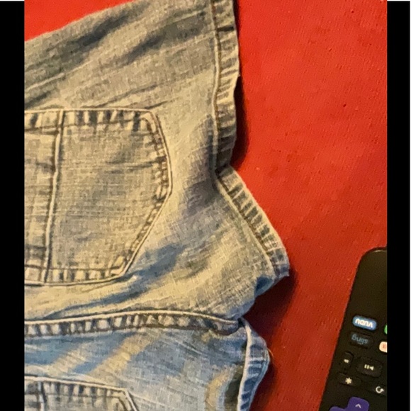 LEI JEAN SHORTS SIZE 9 - Picture 2 of 4